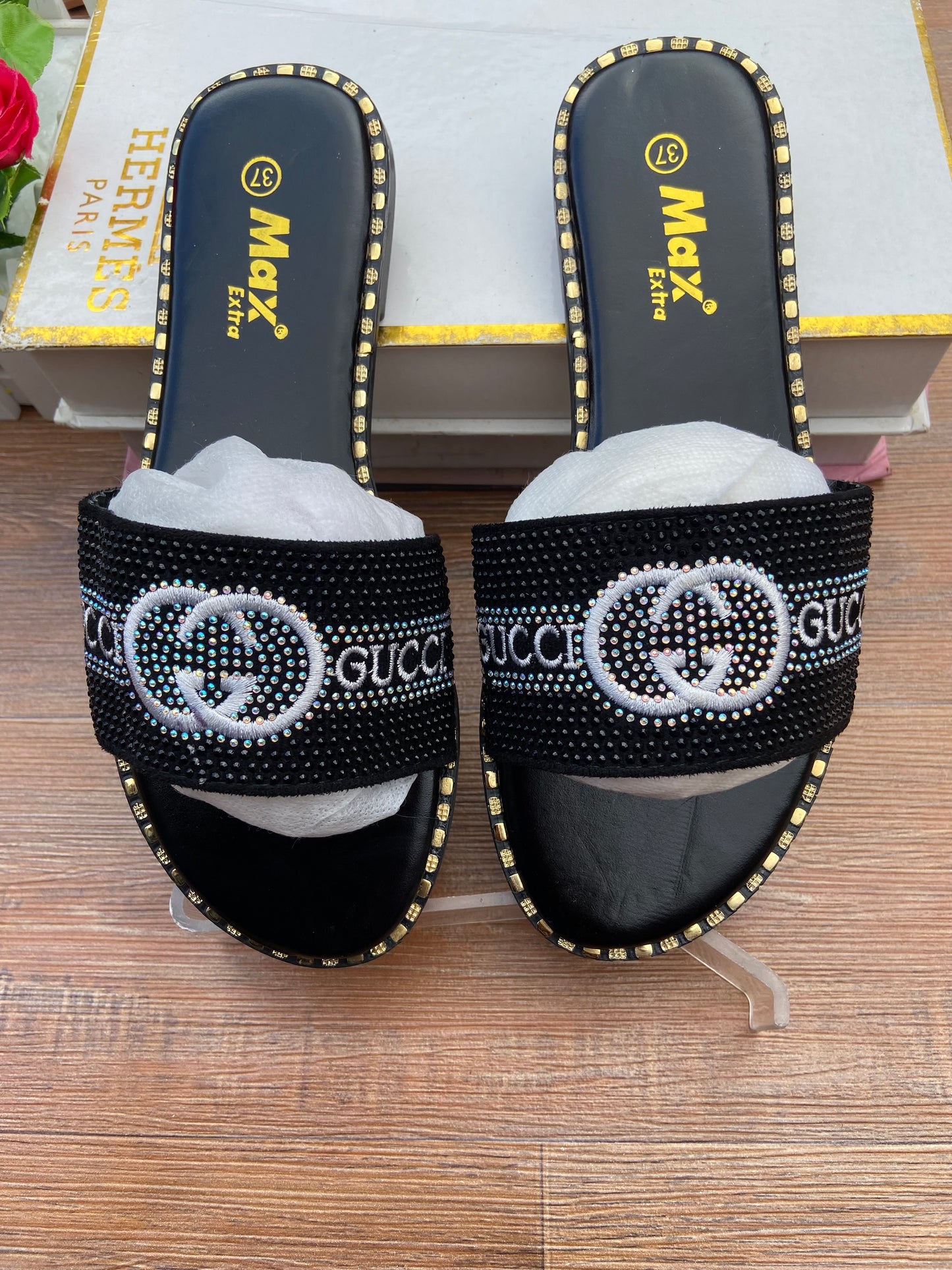 Gucci slippers