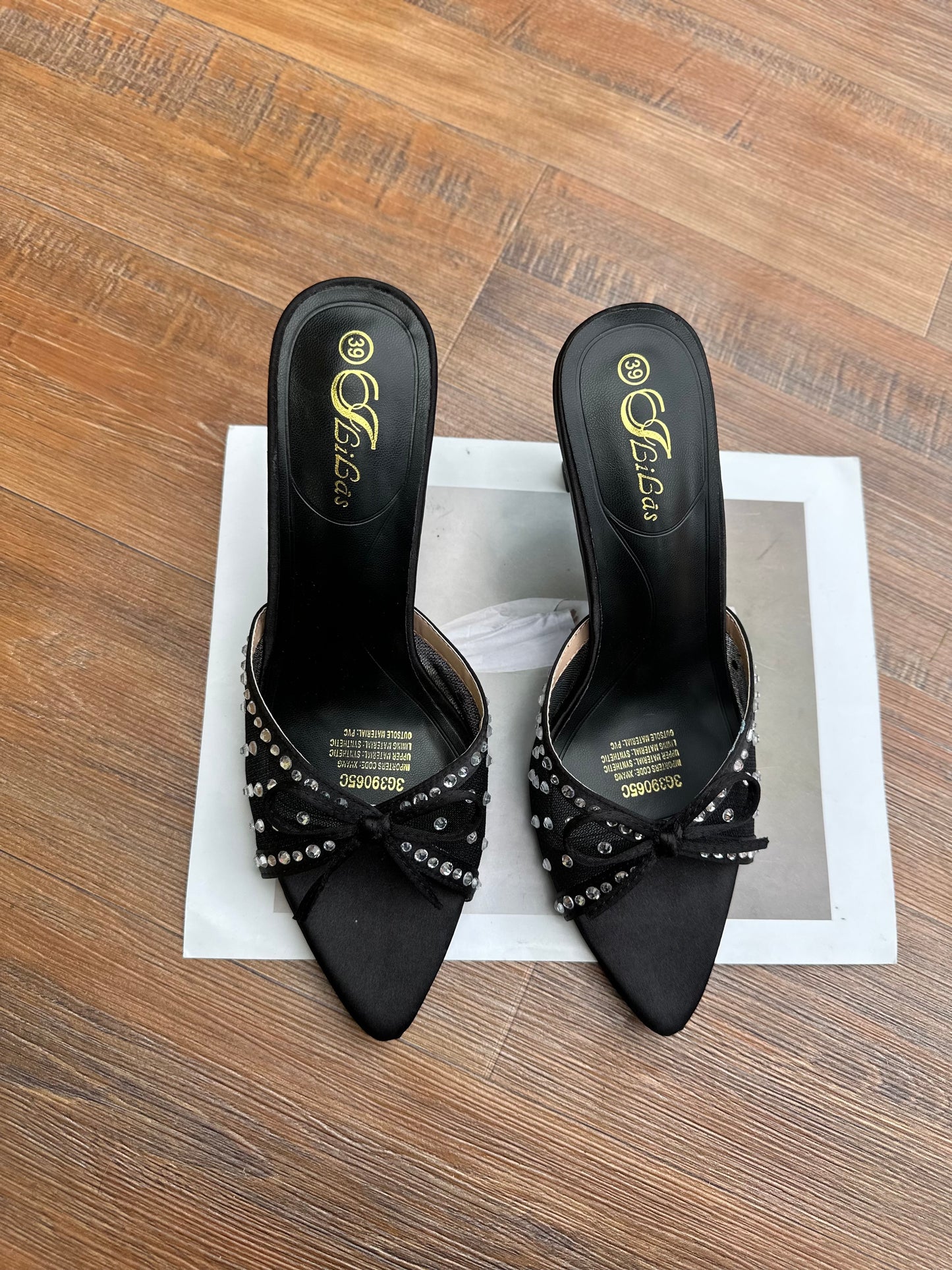 3G stone heels