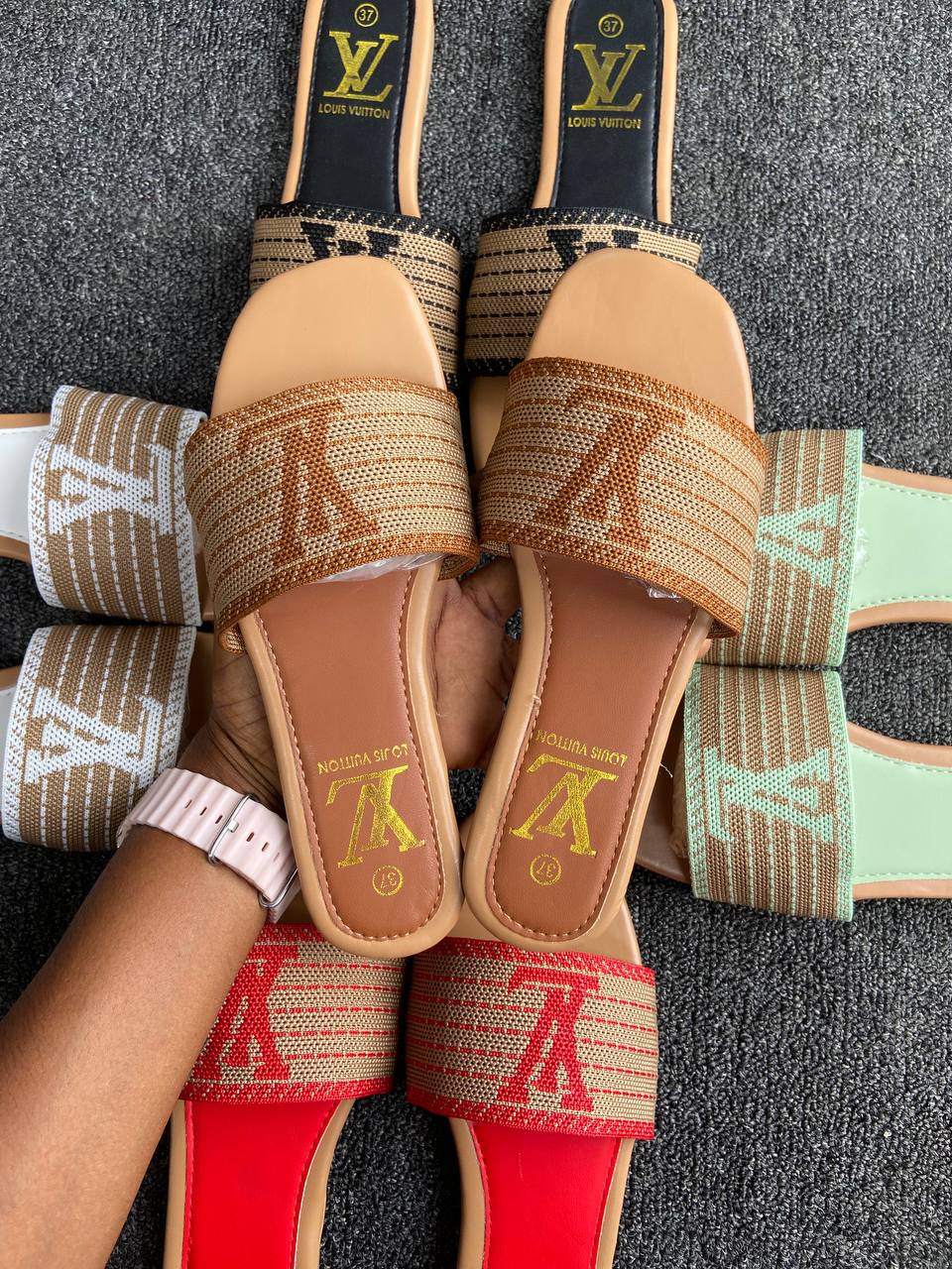 Louis Vuitton slippers