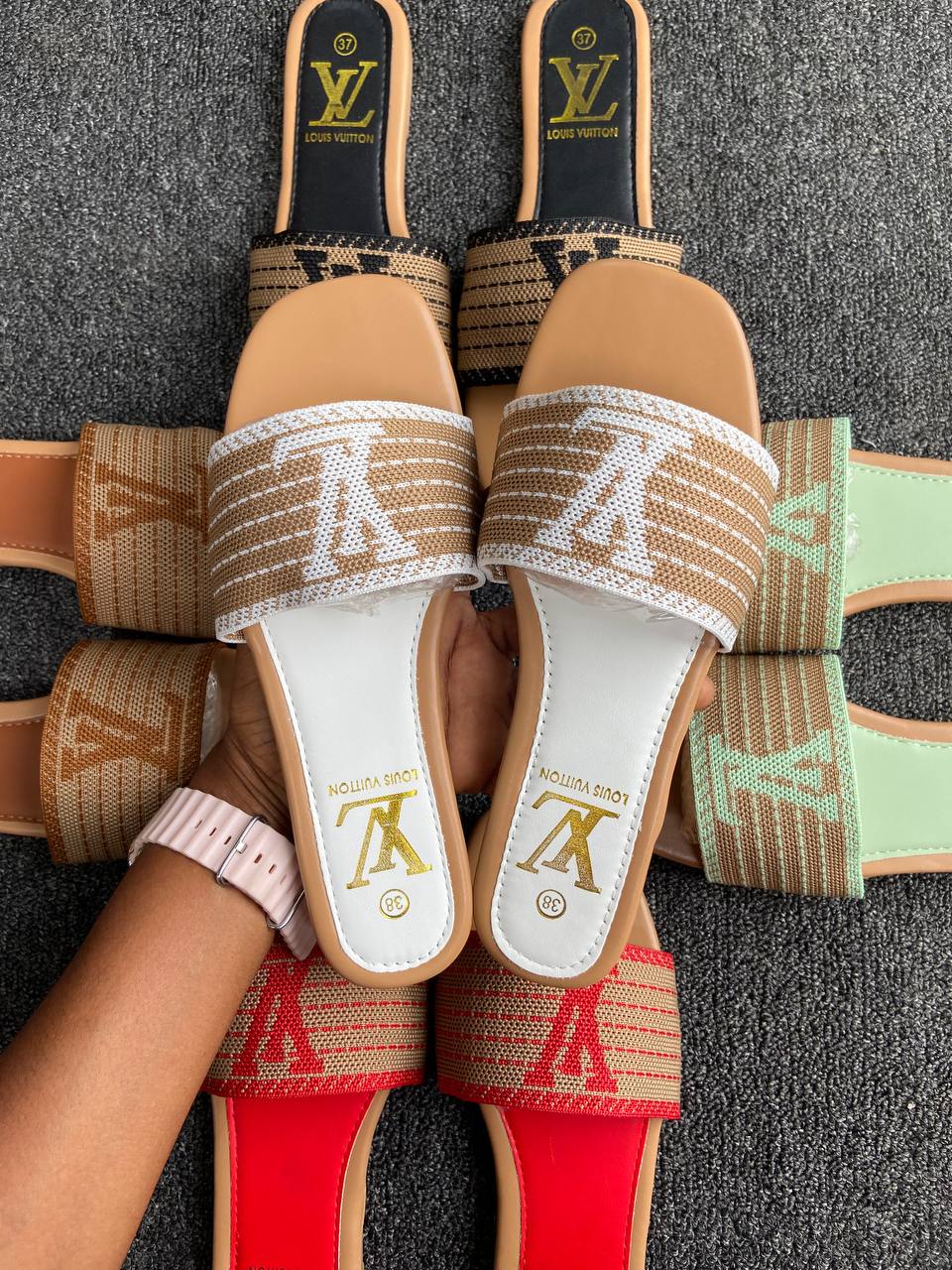 Louis Vuitton slippers