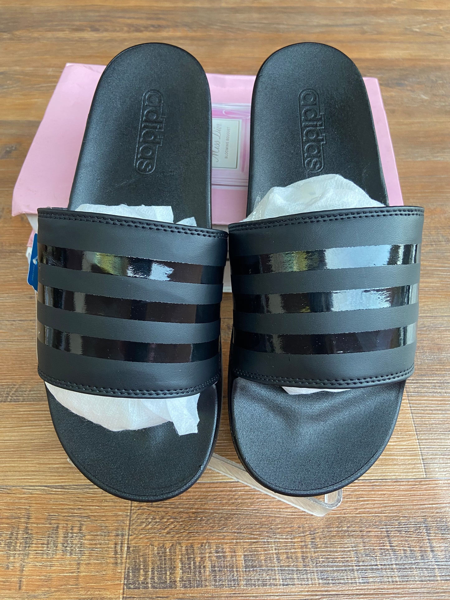 Adidas slide