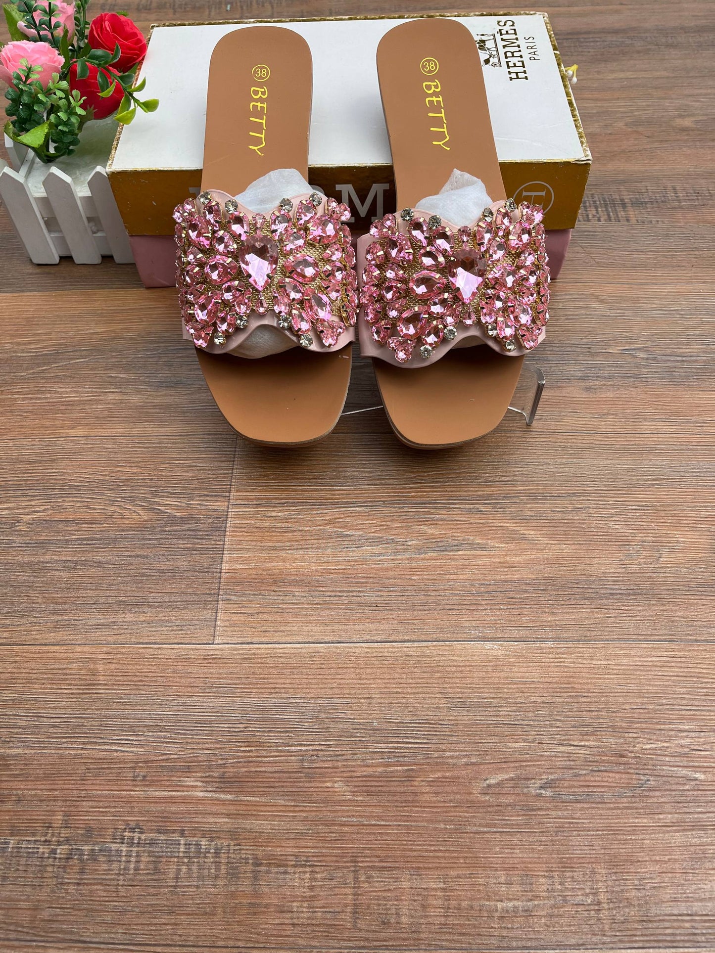 Betty bow
