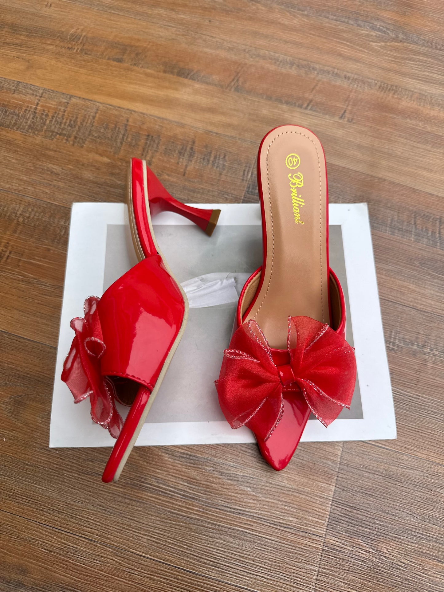 Brilliant bow heels