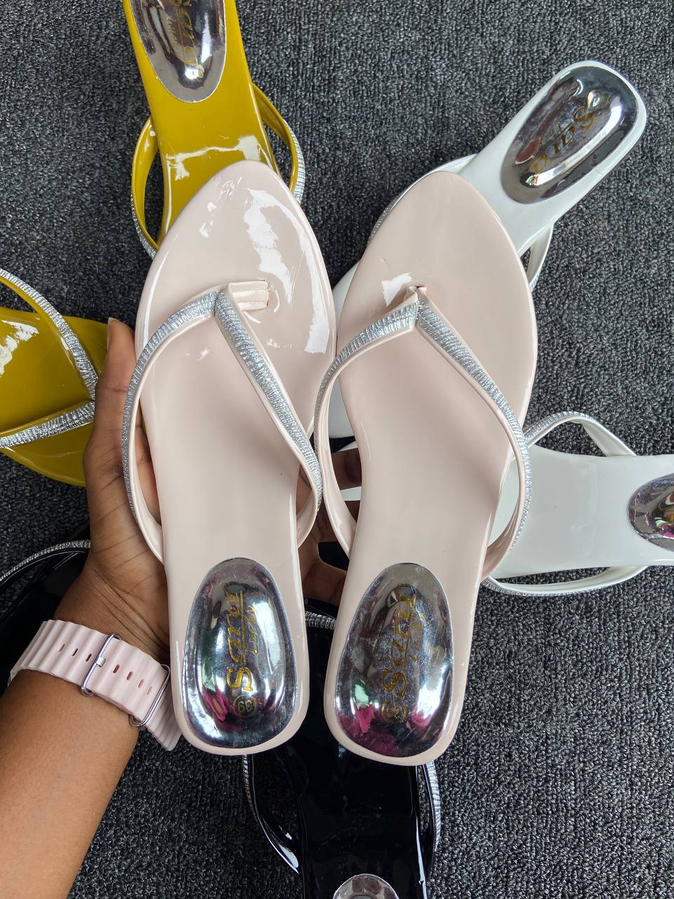 Sara lucky heels