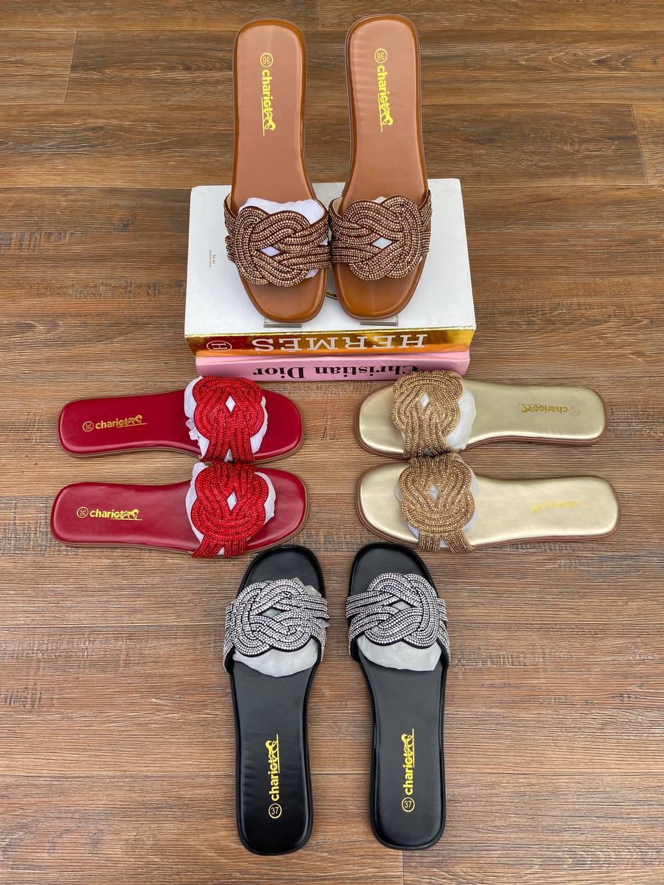 Chariot slippers