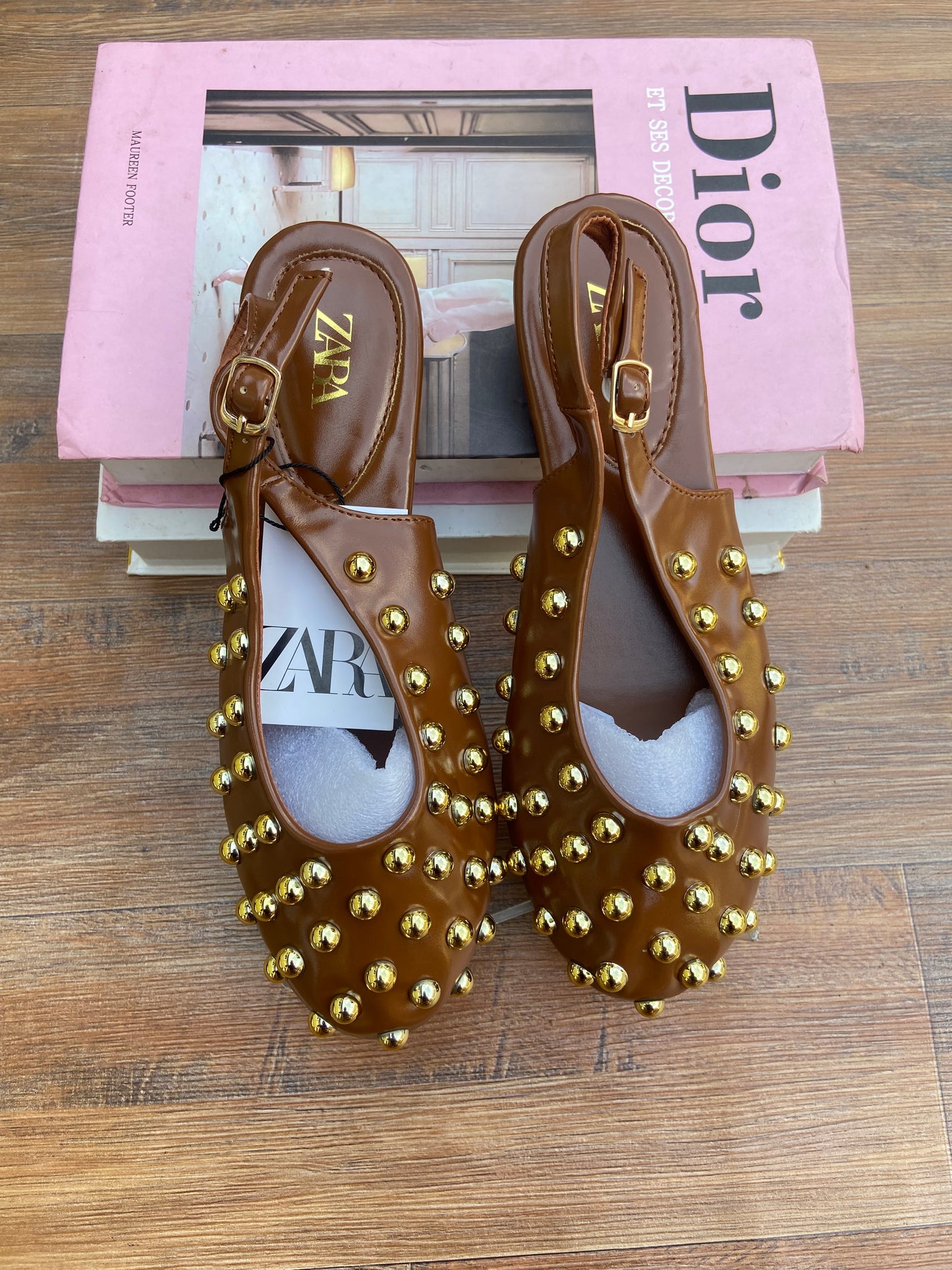 Pearl sandal