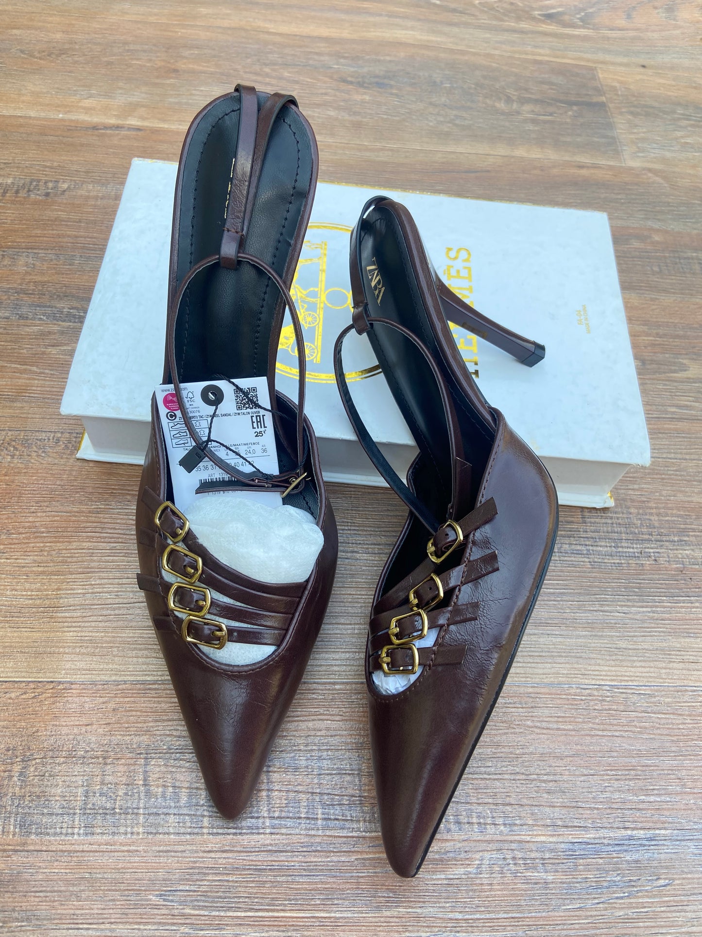 Buckle heels