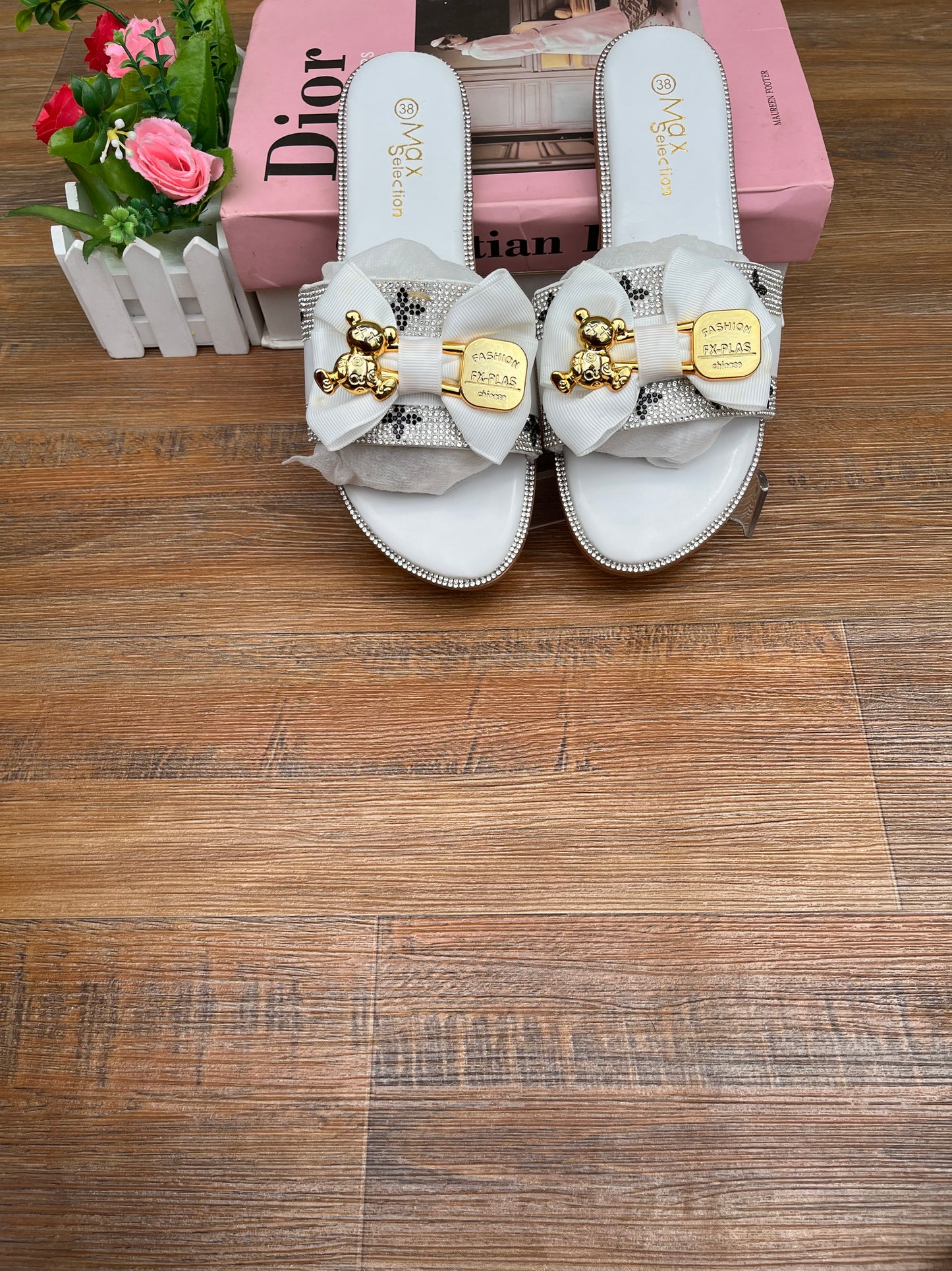Fashion bow
