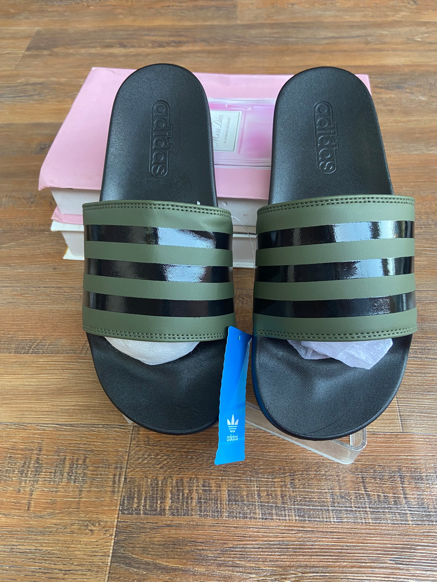 Adidas slide