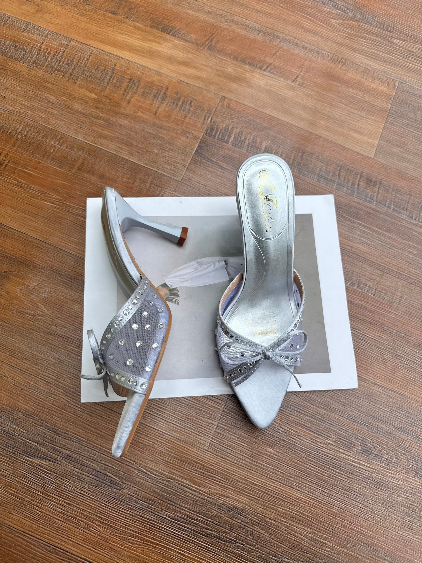 3G stone heels
