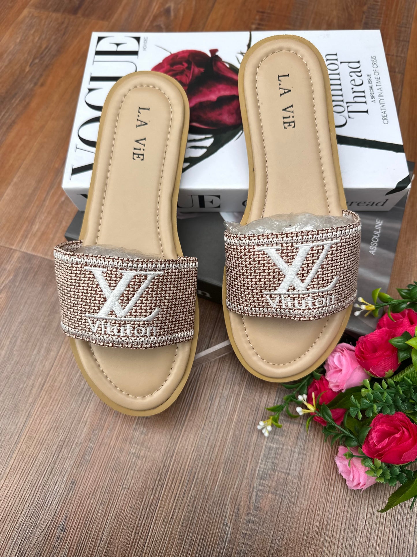 L.A SLIPPERS