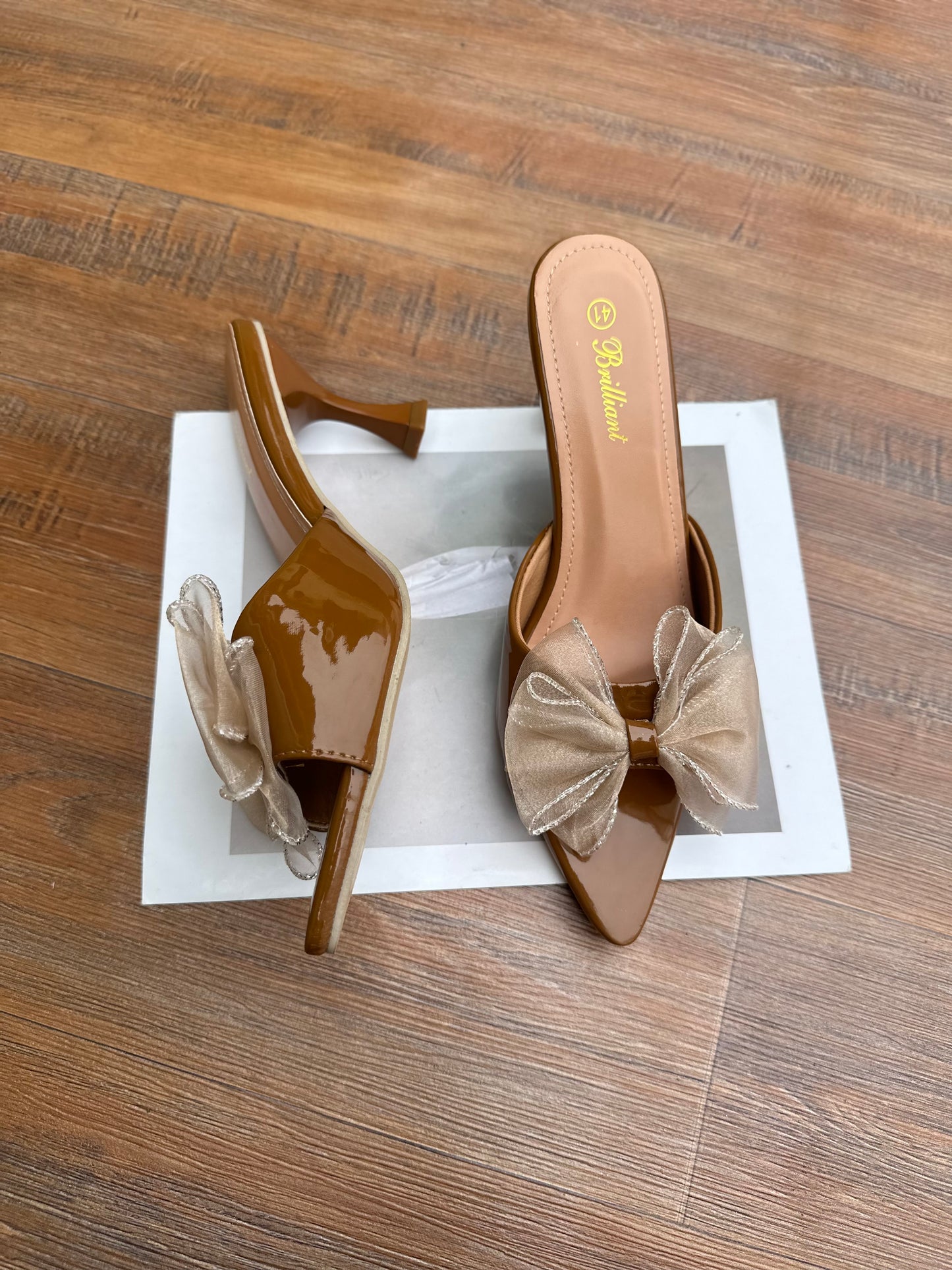 Brilliant bow heels