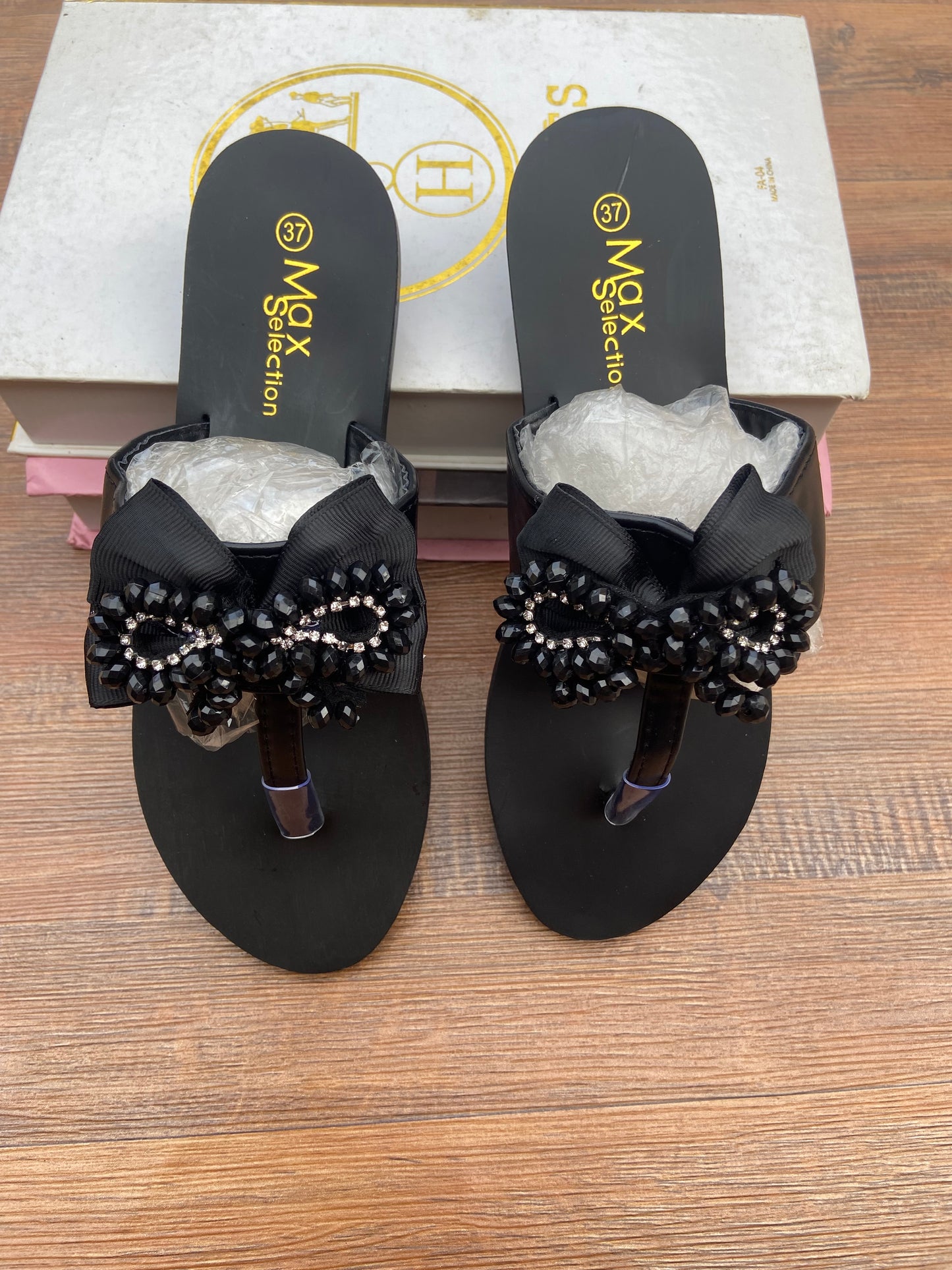 Bow  slippers