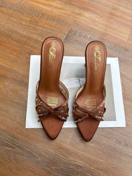 3G stone heels