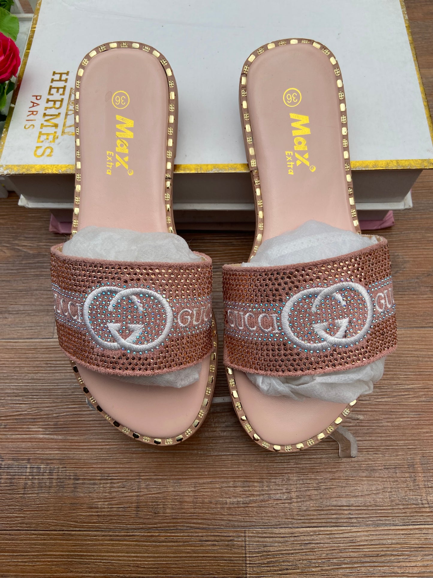 Gucci slippers