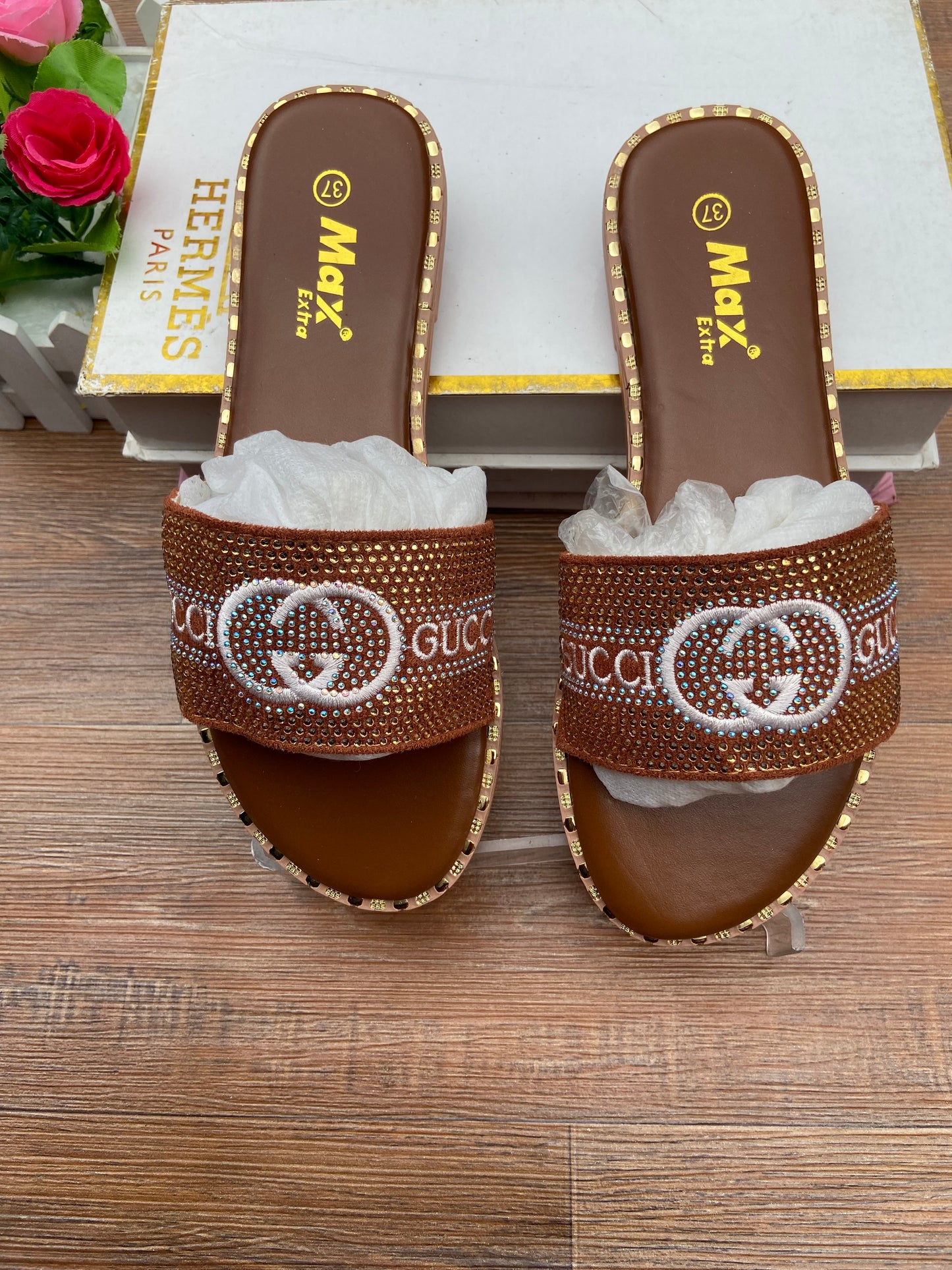Gucci slippers