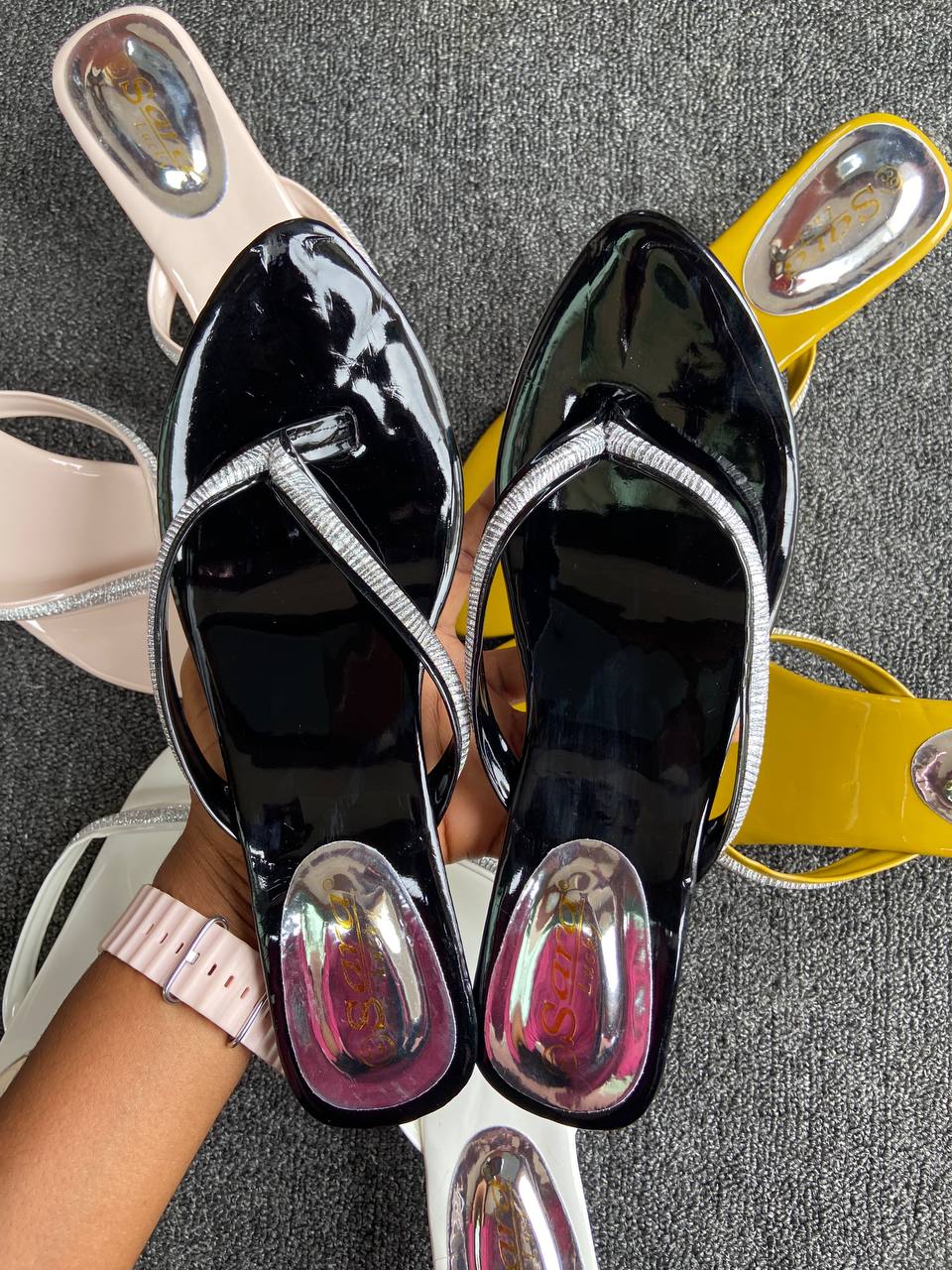 Sara lucky heels