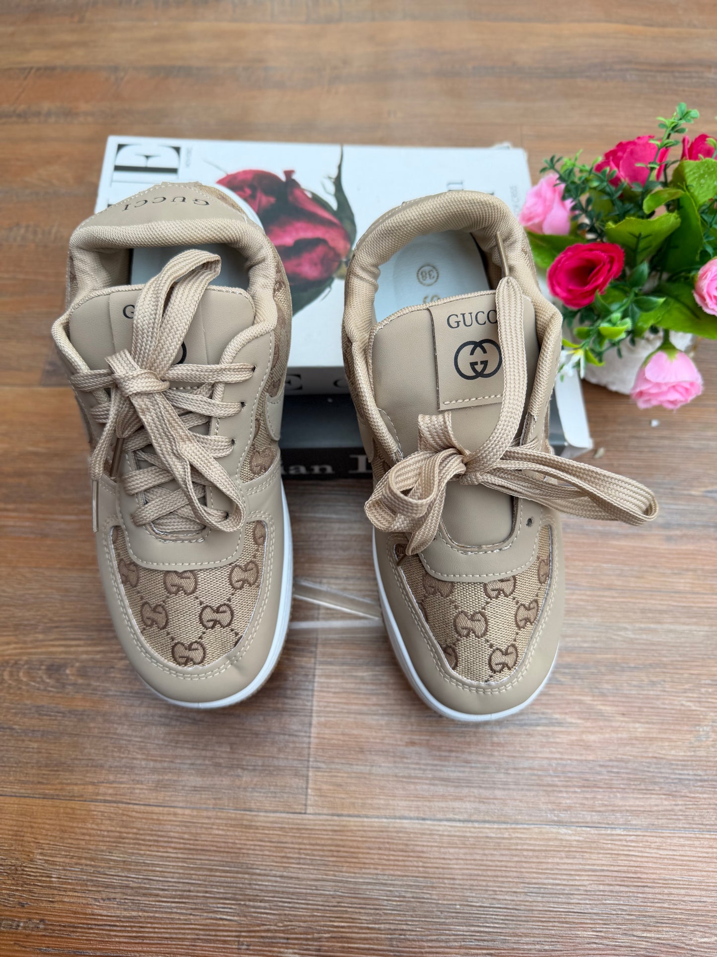 Gucci slippers