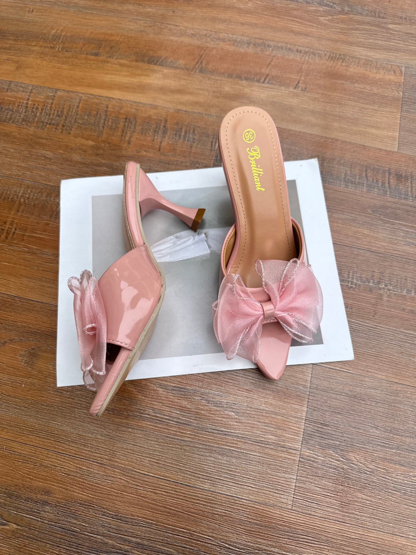 Brilliant bow heels