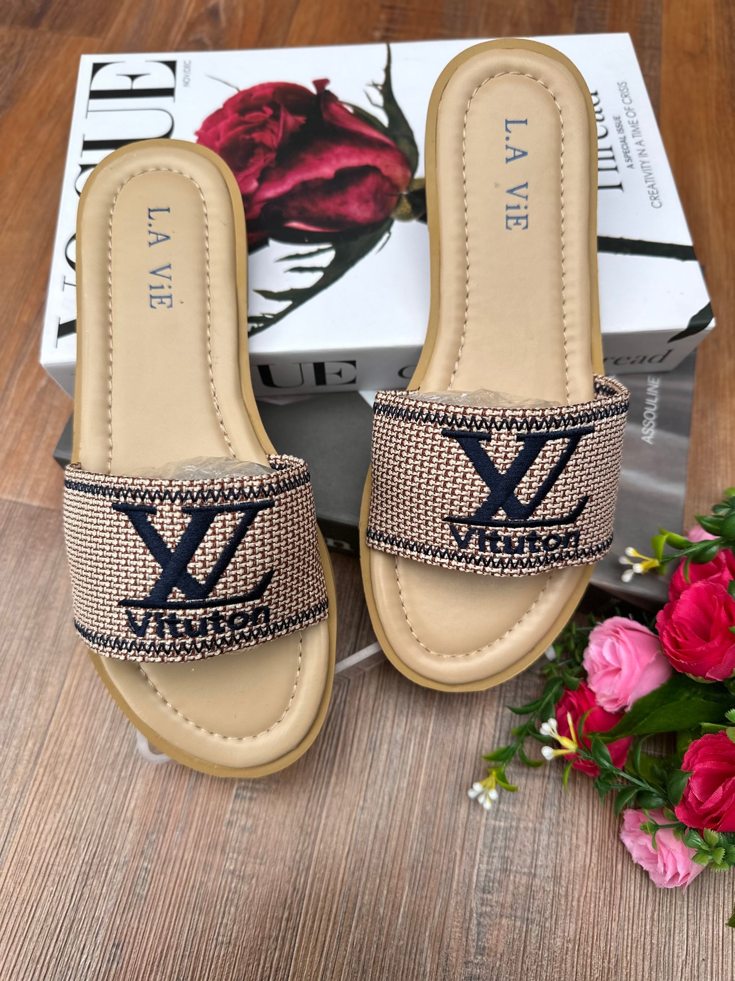L.A SLIPPERS