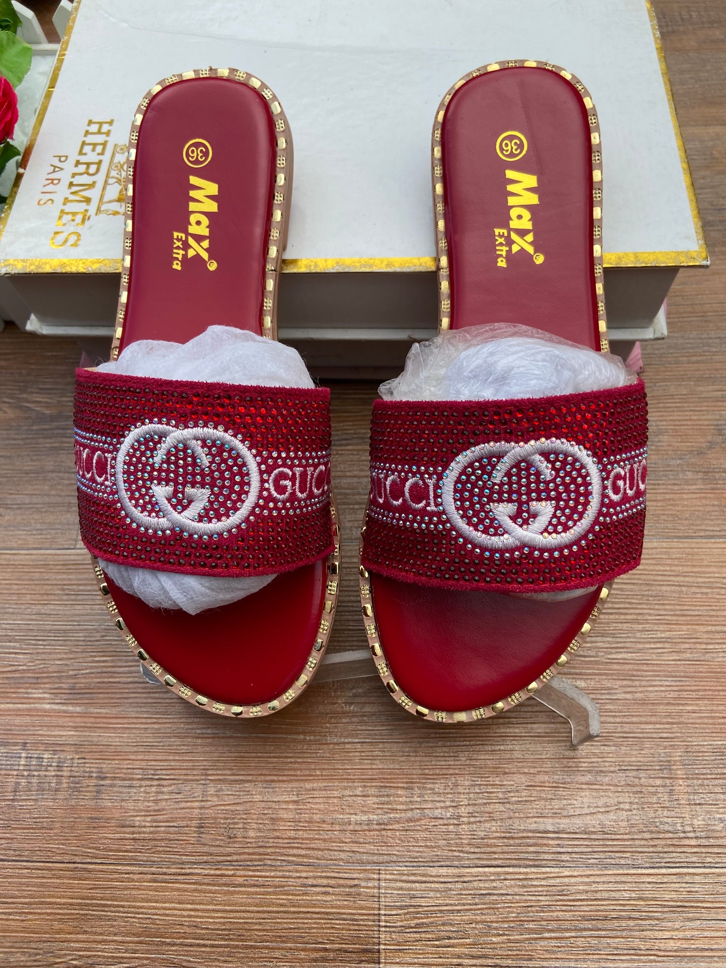 Gucci slippers