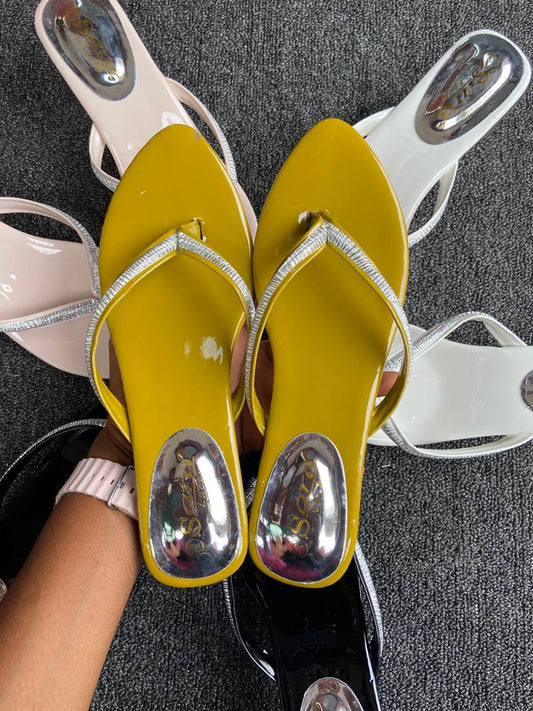 Sara lucky heels