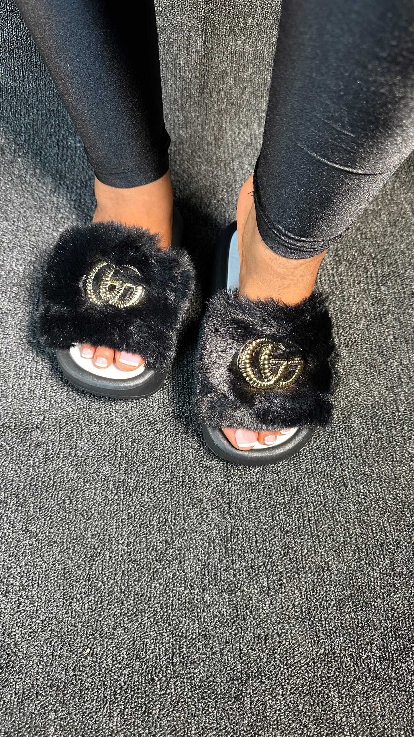 GUCCI FUR(RUN SMALL)