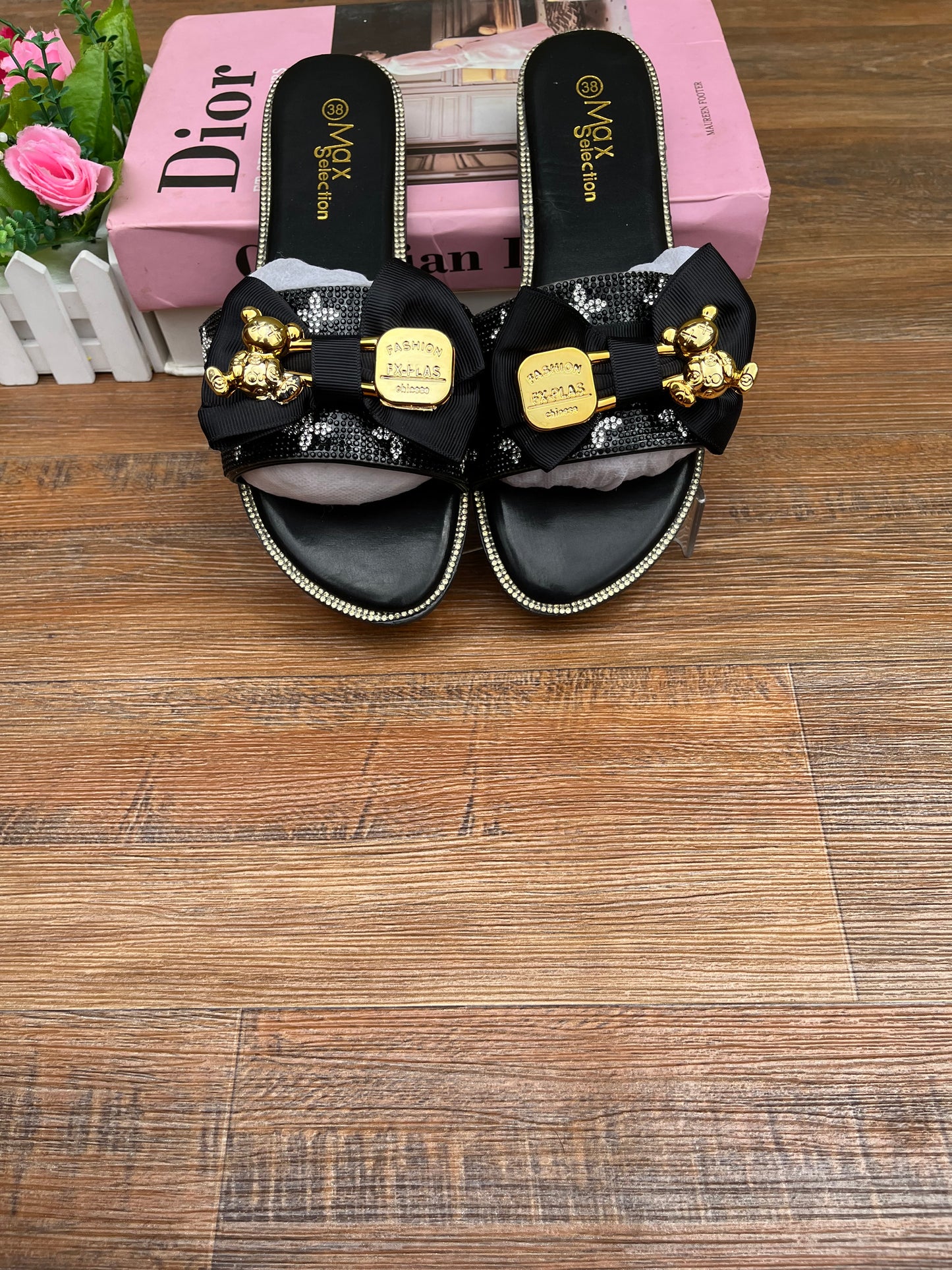 Fashion bow