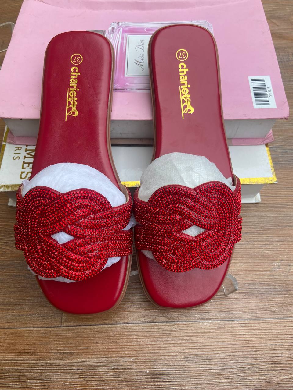 Chariot slippers