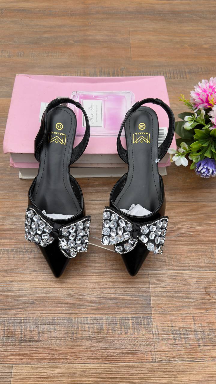 Flat shoe