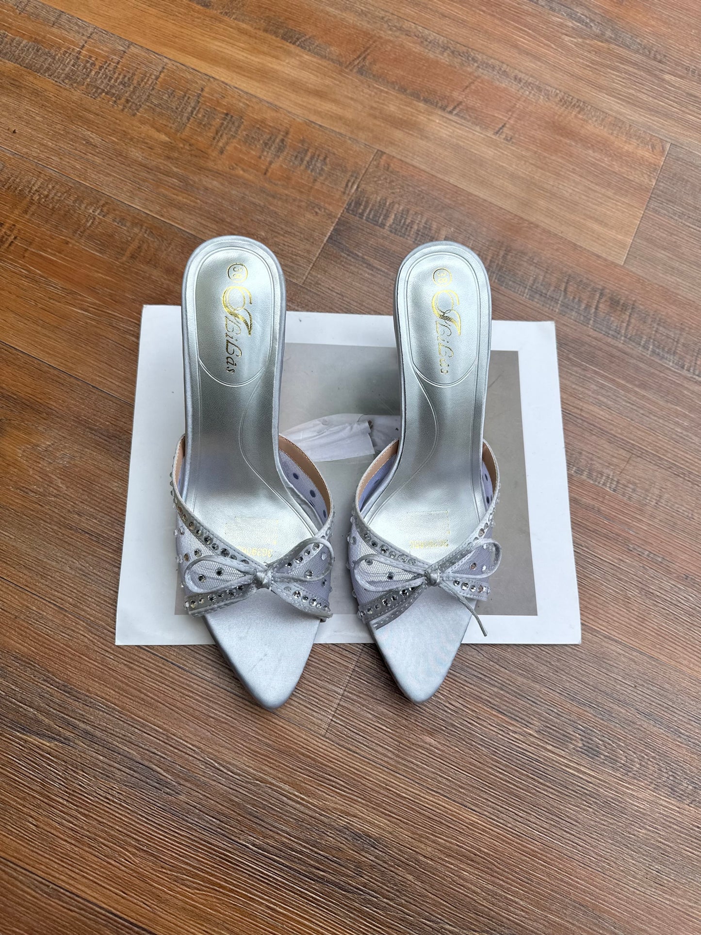 3G stone heels